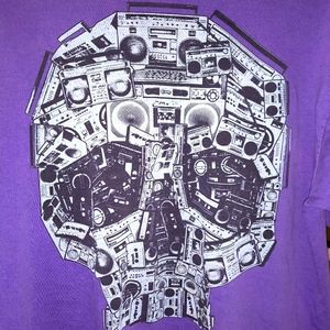 Boombox skull head t-shirt